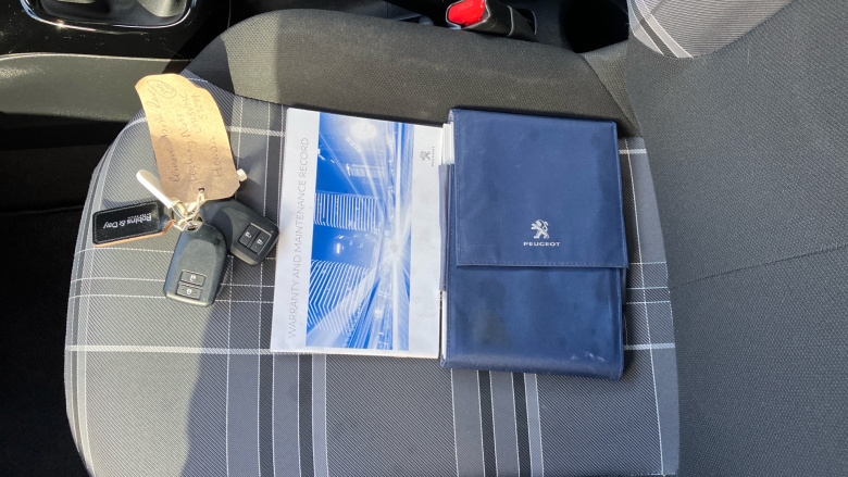 Peugeot 108 1.2 PureTech Allure 5dr Petrol Hatchback